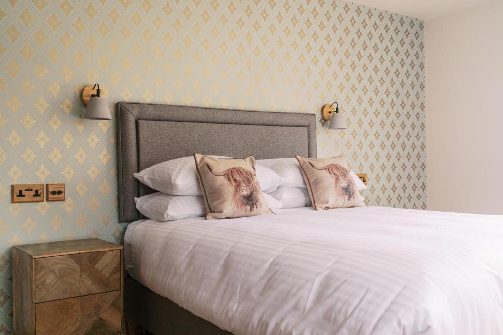 The Blind Bull Otel Little Hucklow Dış mekan fotoğraf